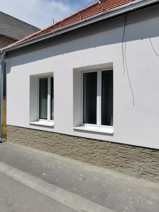 Tifani Apartman 케츨리 외부 사진